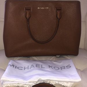 Michael Kors Tote/Crossbody